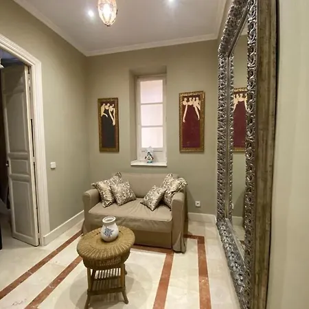 Chic E Classic Apartment